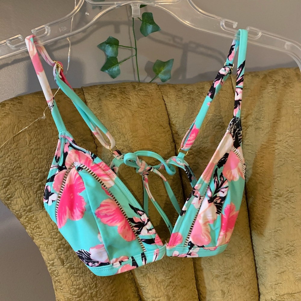 Floral bikini top